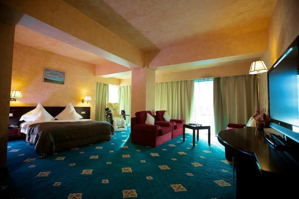 Hotel Delta 4 Tulcea Exterior photo